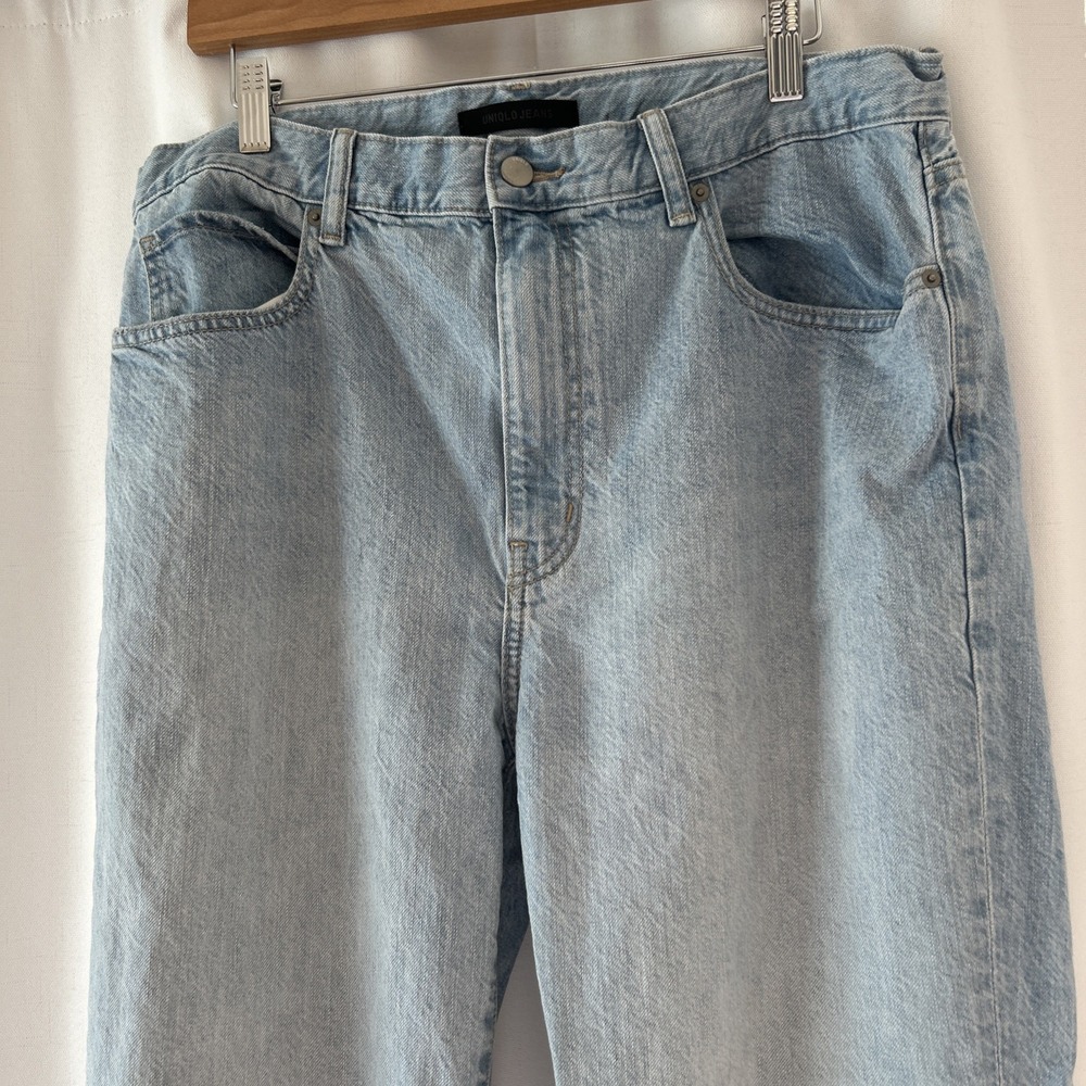 Uniqlo Jeans Womens 32 Relaxed Tapered Mid Rise Light Wash Kaihara Denim 426284 - Picture 2 of 8